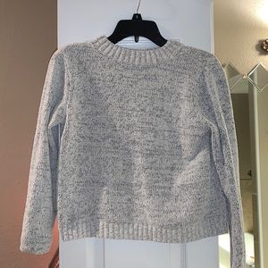 Cute medium sweater!